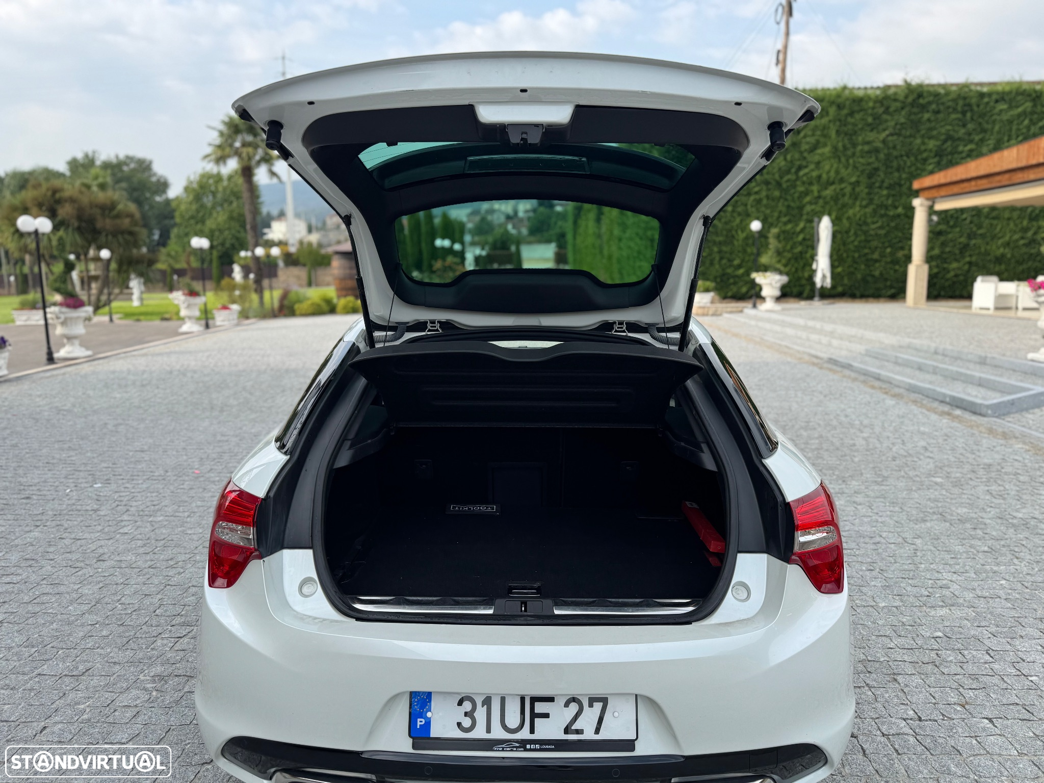 Citroën DS5 2.0 HDi Hybrid4 Sport Chic CMP6 - 28