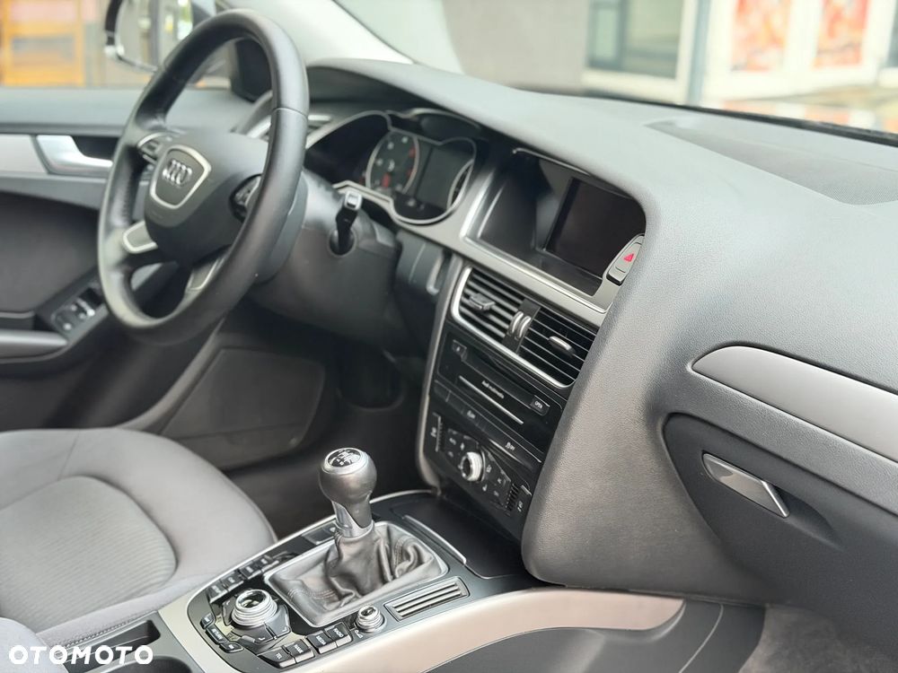 Audi A4 Avant - 38