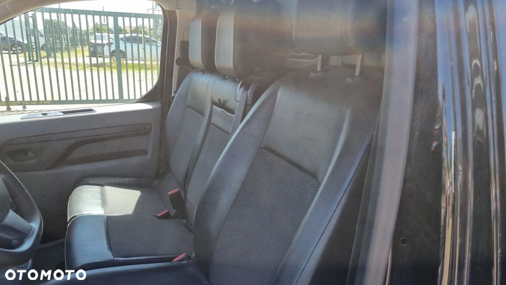 Opel Vivaro - 25