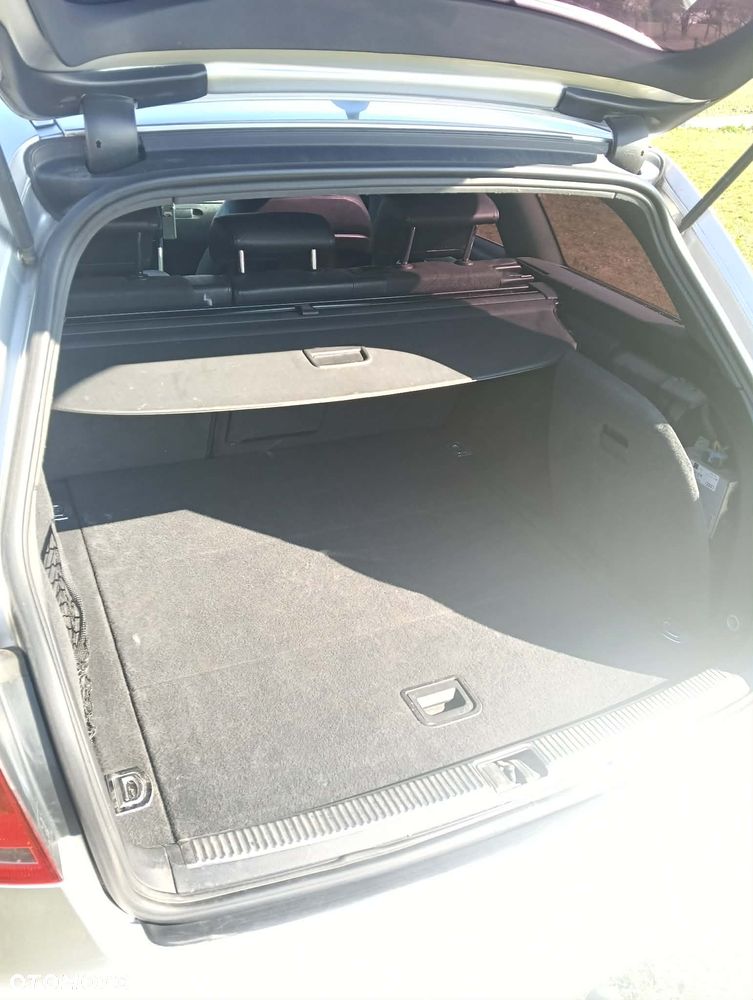 Audi A4 Avant 2.0 TDI DPF quattro - 15