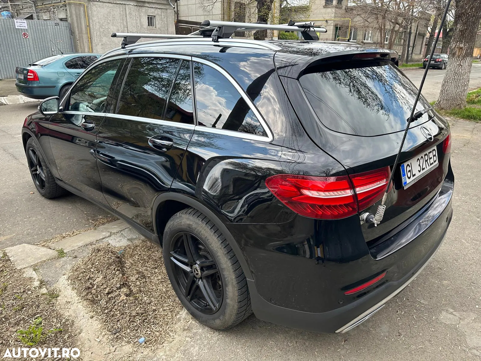 Mercedes-Benz GLC 250 d 4Matic 9G-TRONIC AMG Line - 2
