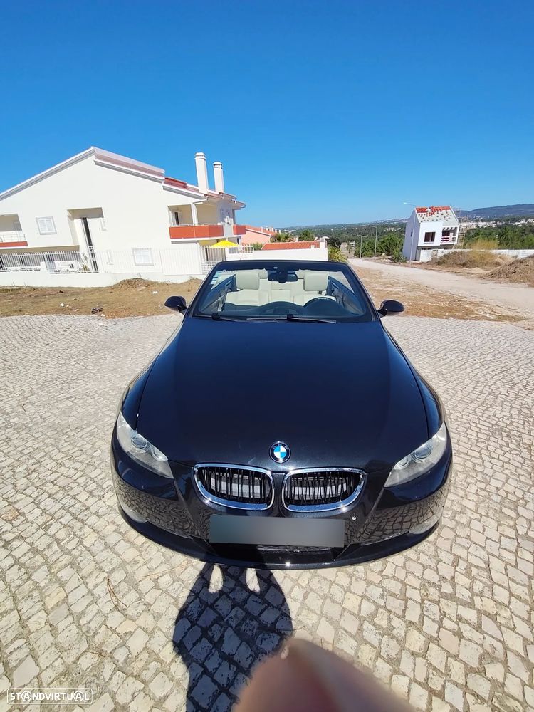 BMW 320 i Cabrio Auto - 32