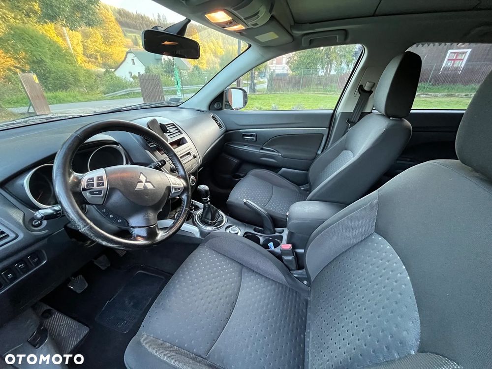 Mitsubishi ASX - 16