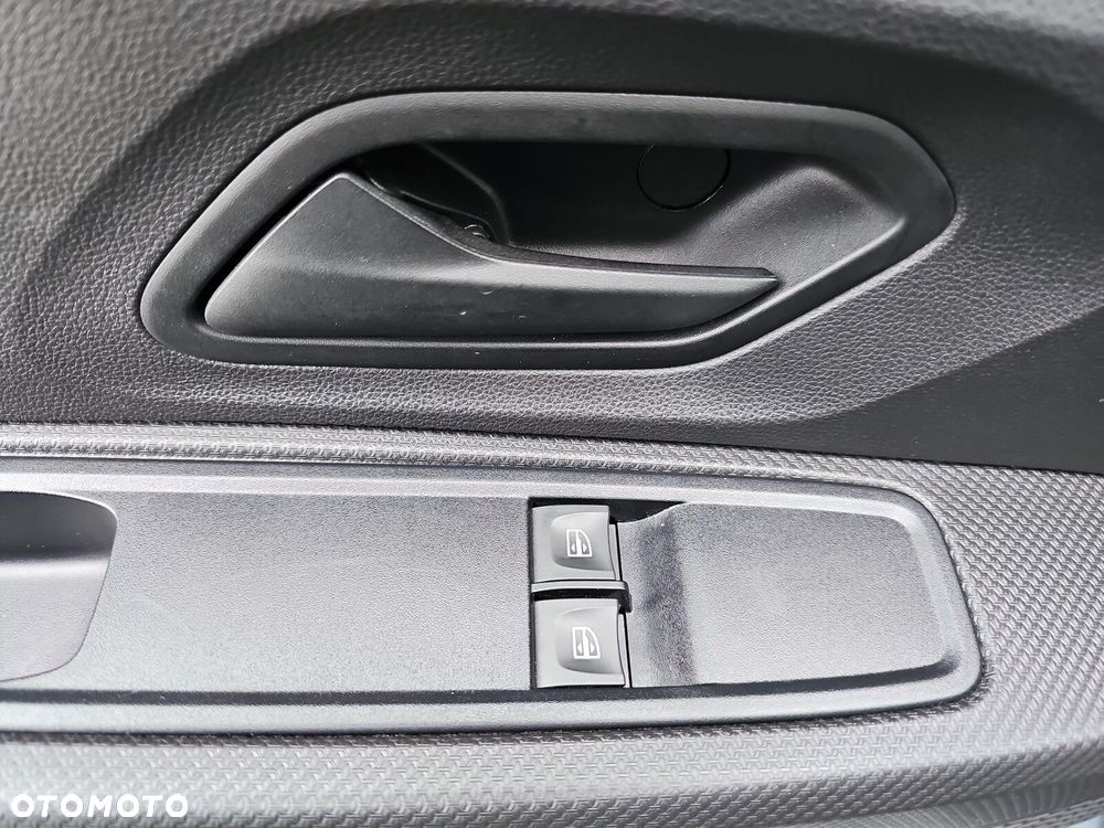 Dacia Sandero 1.0 TCe Essential - 23