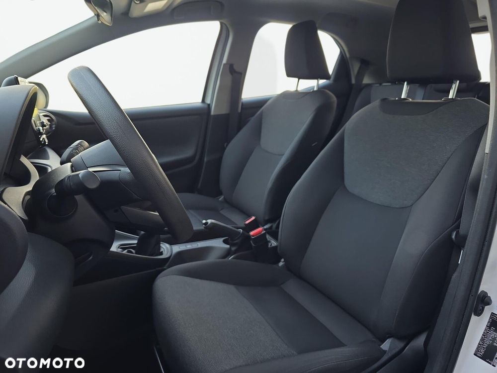 Toyota Yaris 1.0 Active - 10
