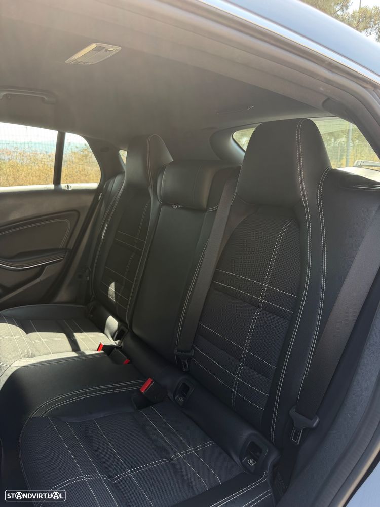Mercedes-Benz CLA 200 d 7G-DCT - 12