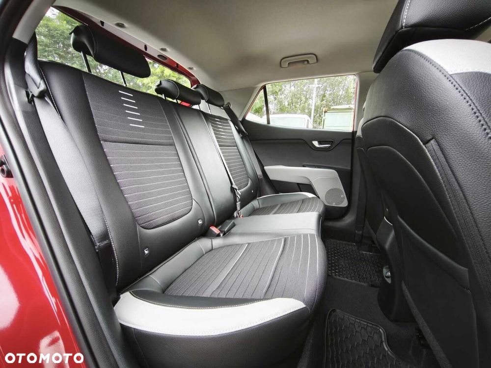 Kia Stonic 1.2 L - 9
