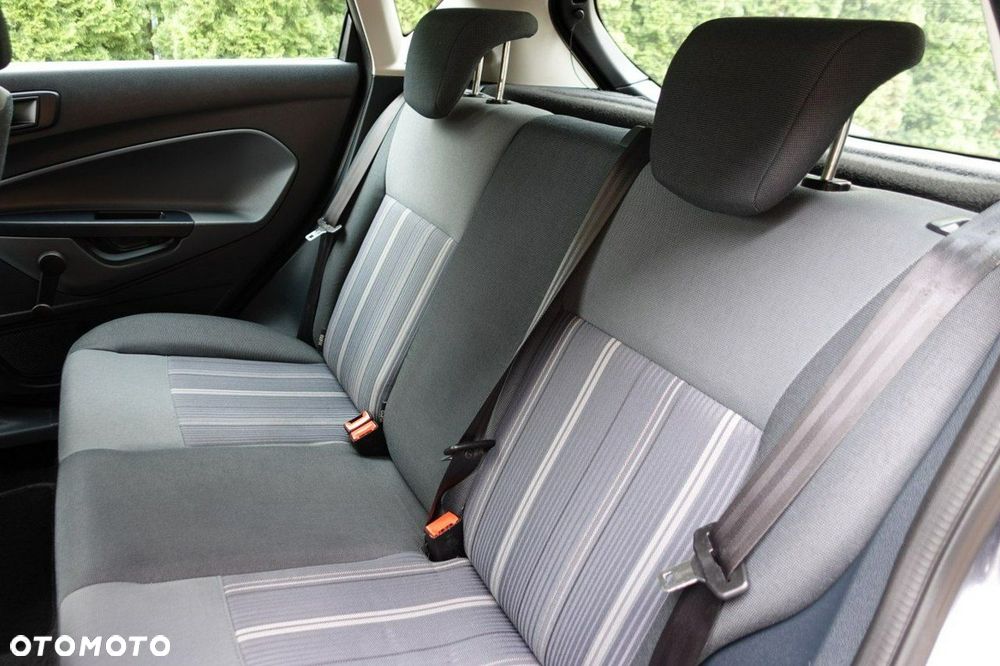 Ford Fiesta - 15