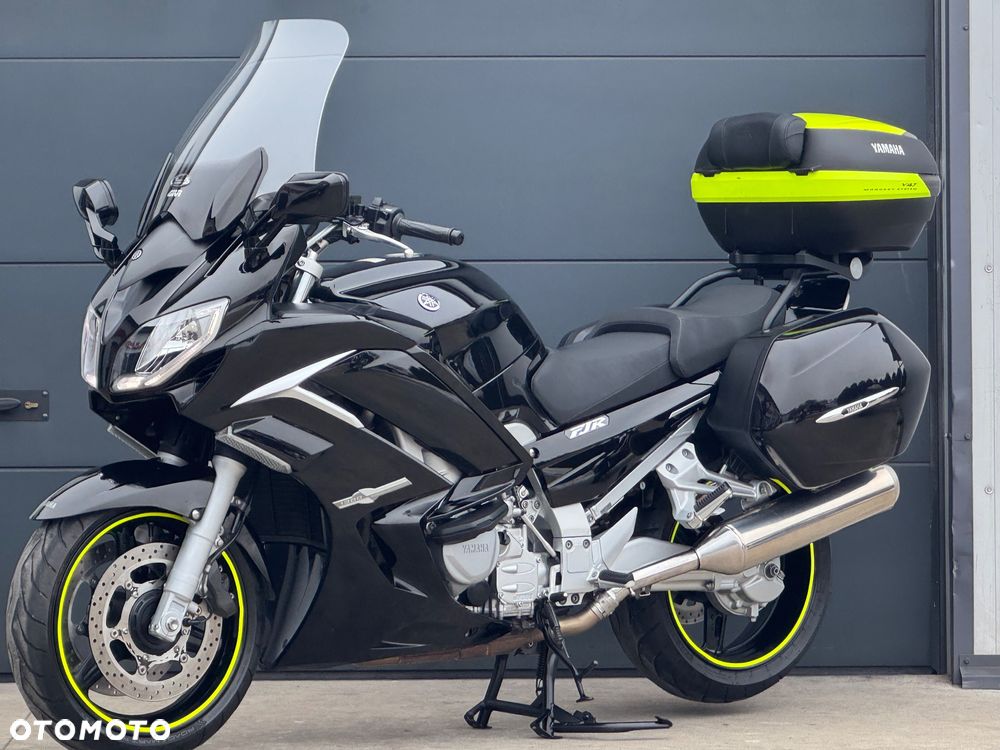 Yamaha FJR - 25
