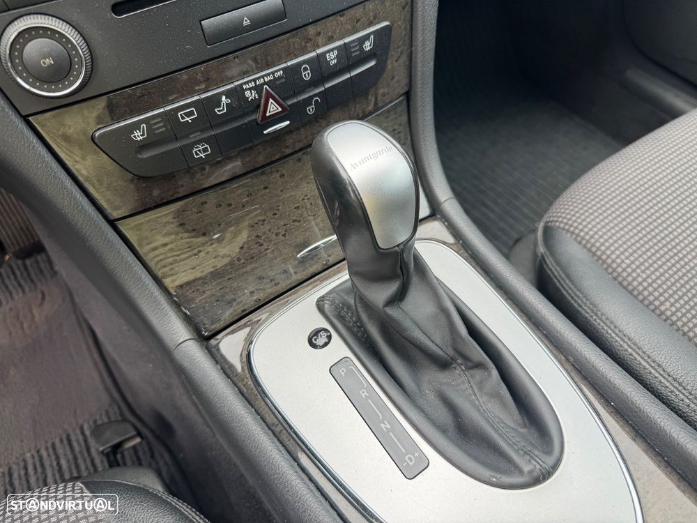 Mercedes-Benz E 220 CDi Avantgarde Aut. - 21