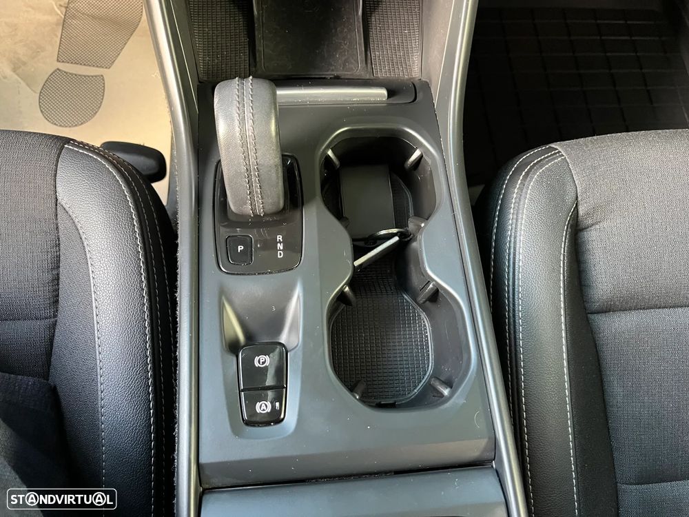 Volvo XC 40 2.0 D3 Momentum Geartronic - 21