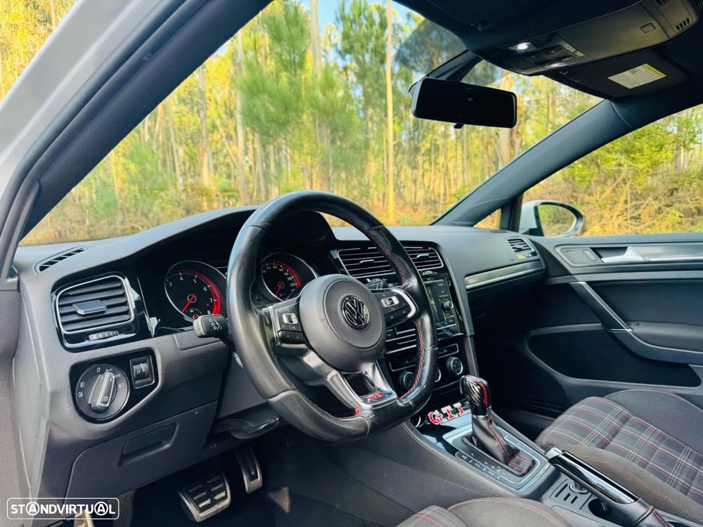 VW Golf 2.0 TSi GTi DSG Performance - 22