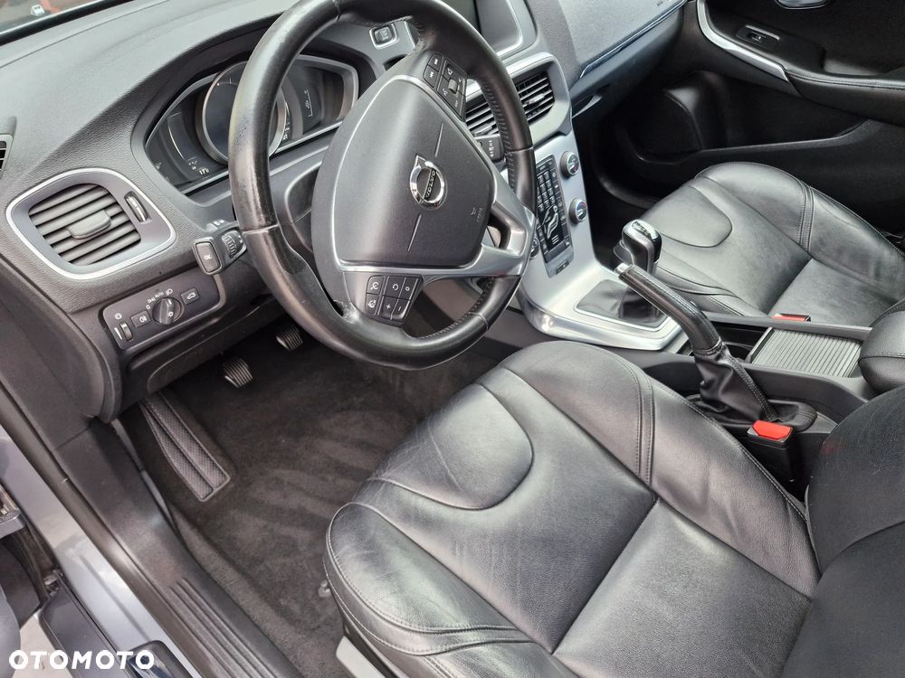 Volvo V40 D2 Inscription - 27