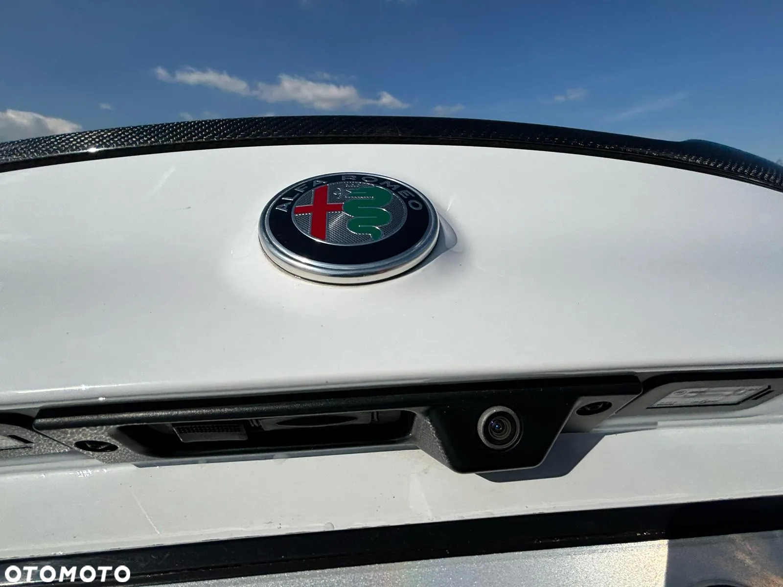 Alfa Romeo Giulia 2.0 Turbo 16V AT8 Veloce Ti - 16