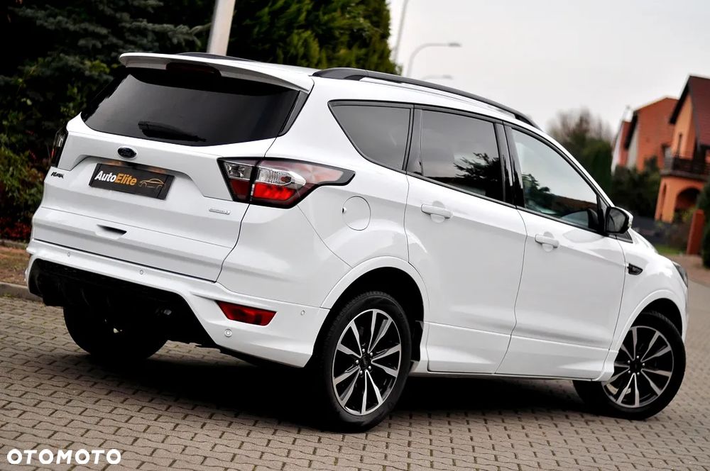Ford Kuga 1.5 EcoBoost 2x4 ST-Line - 14