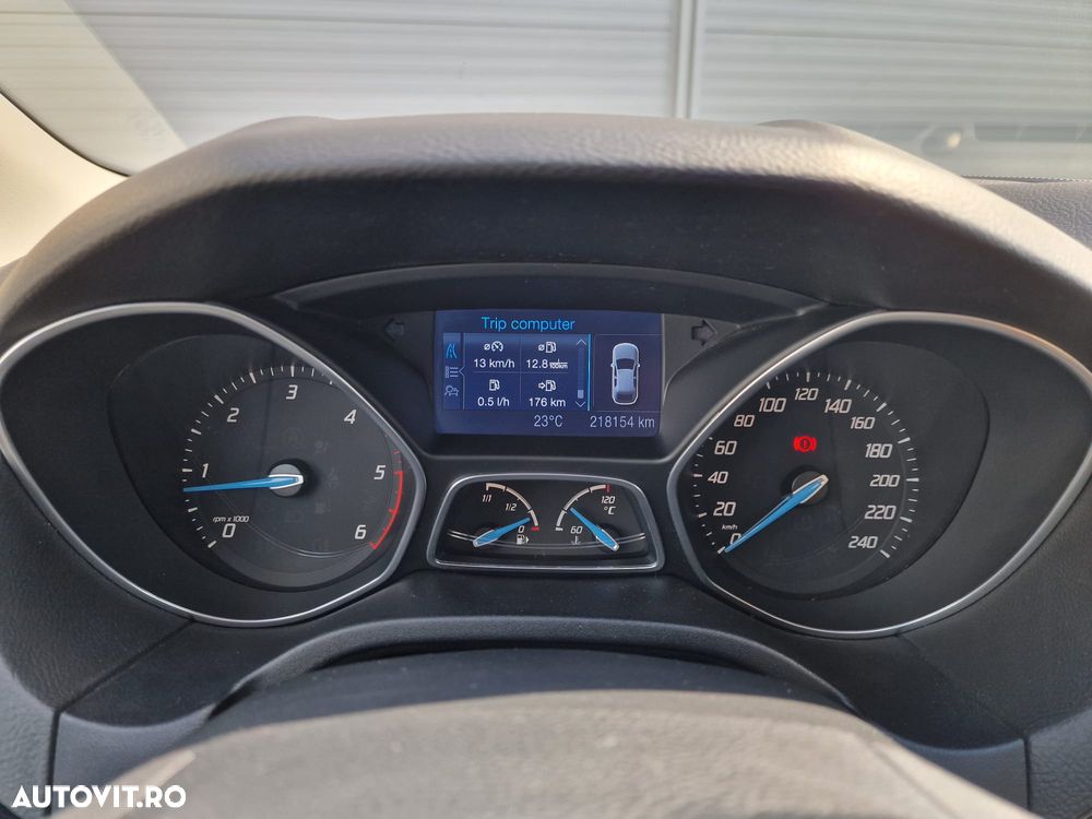 Ford Focus 1.6 TDCI DPF Start-Stopp-System Titanium - 14