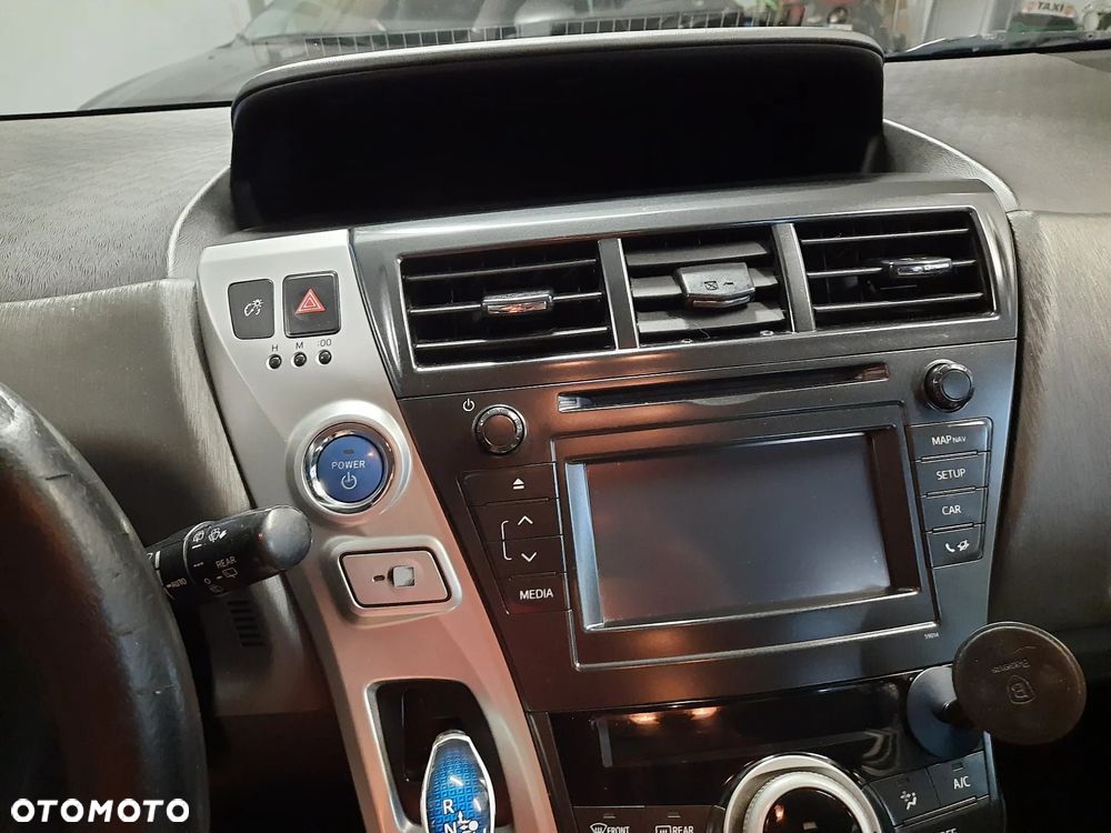 Toyota Prius+ (Hybrid) - 8