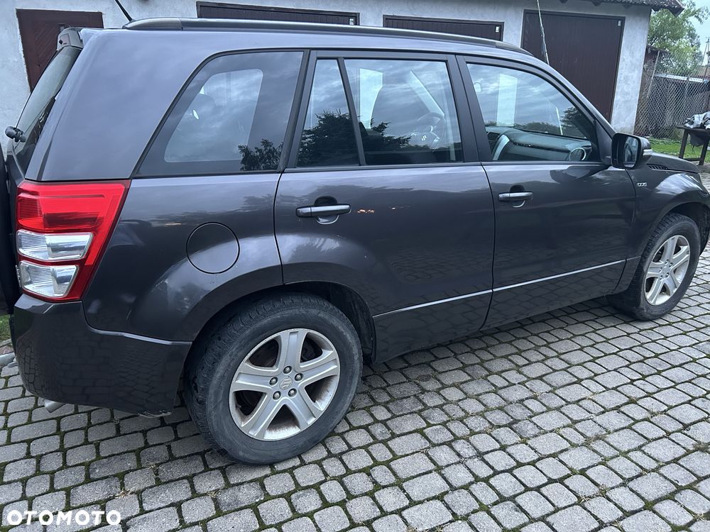 Suzuki Grand Vitara - 2