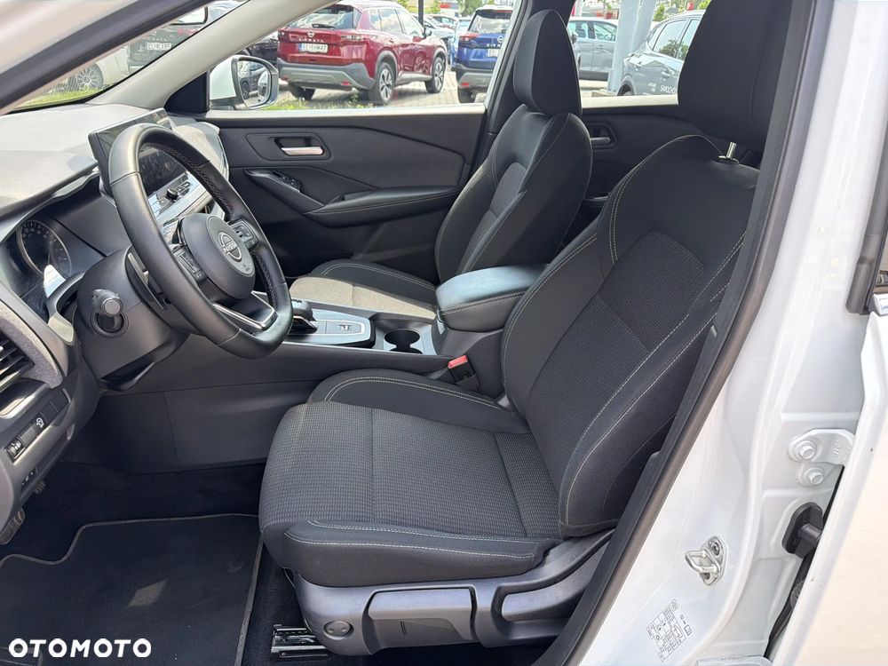 Nissan Qashqai 1.3 DIG-T MHEV Acenta Xtronic - 12