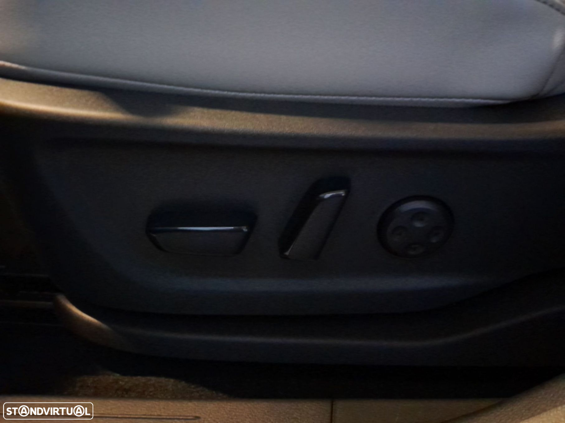 Nissan Ariya 87 kWh Evolve Carr. 22kW - 18
