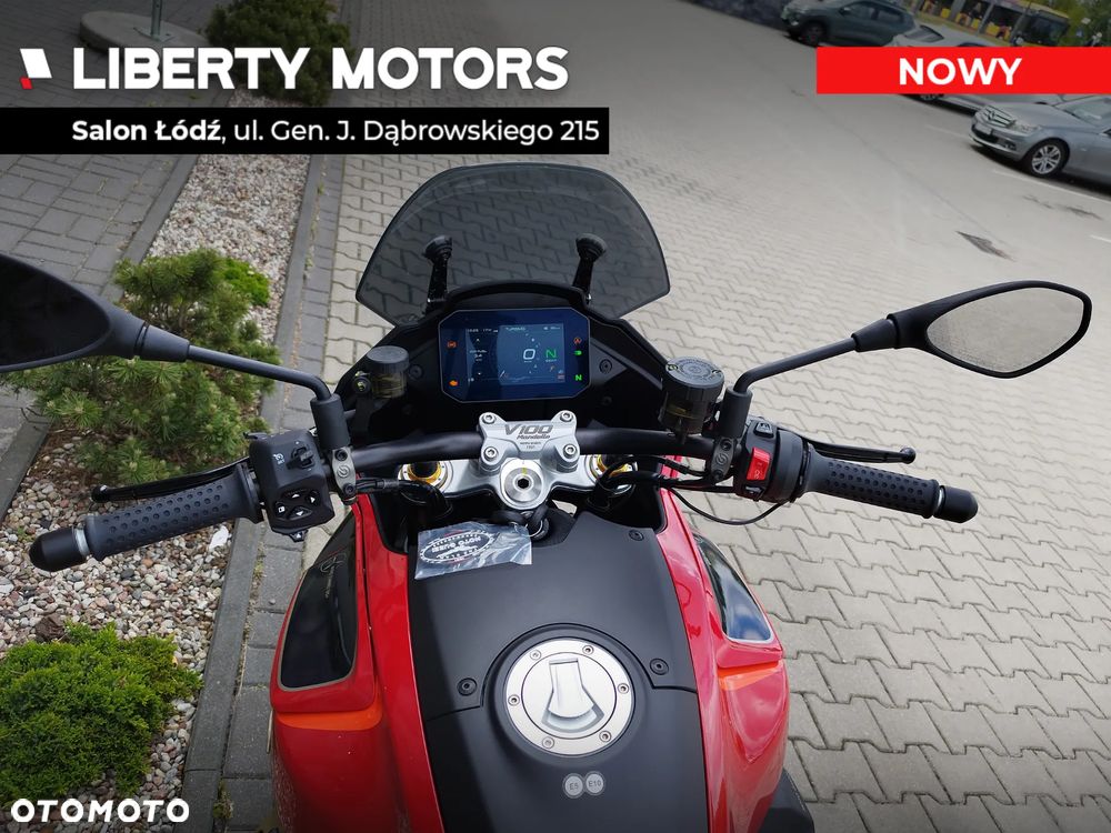 Moto Guzzi V100 Mandello - 9