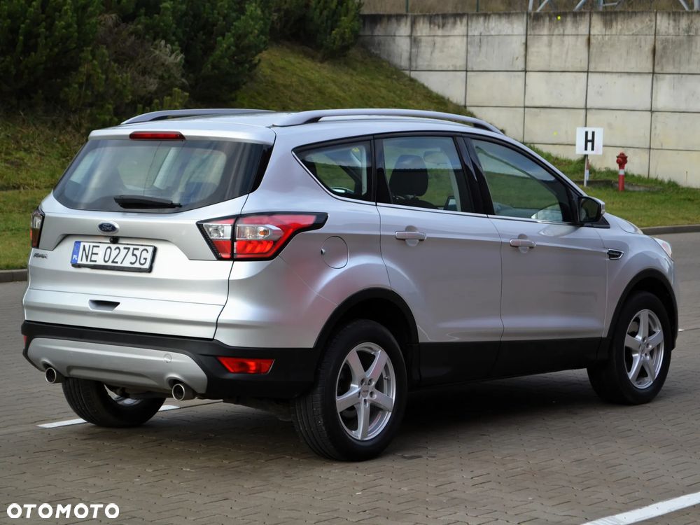 Ford Kuga 2.0 TDCi 4x4 Trend - 2