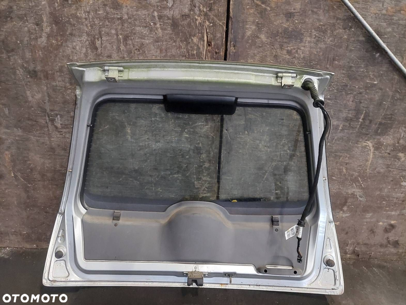 KOMPLETNY TYŁ KLAPA BAGAŻNIKA ZDERZAK TYŁ LAMPA OPEL CORSA C Z147 - 10