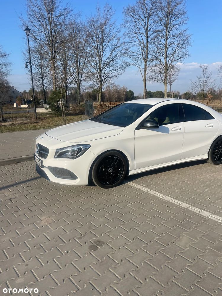 Mercedes-Benz CLA 250 7G-DCT Peak Edition - 2