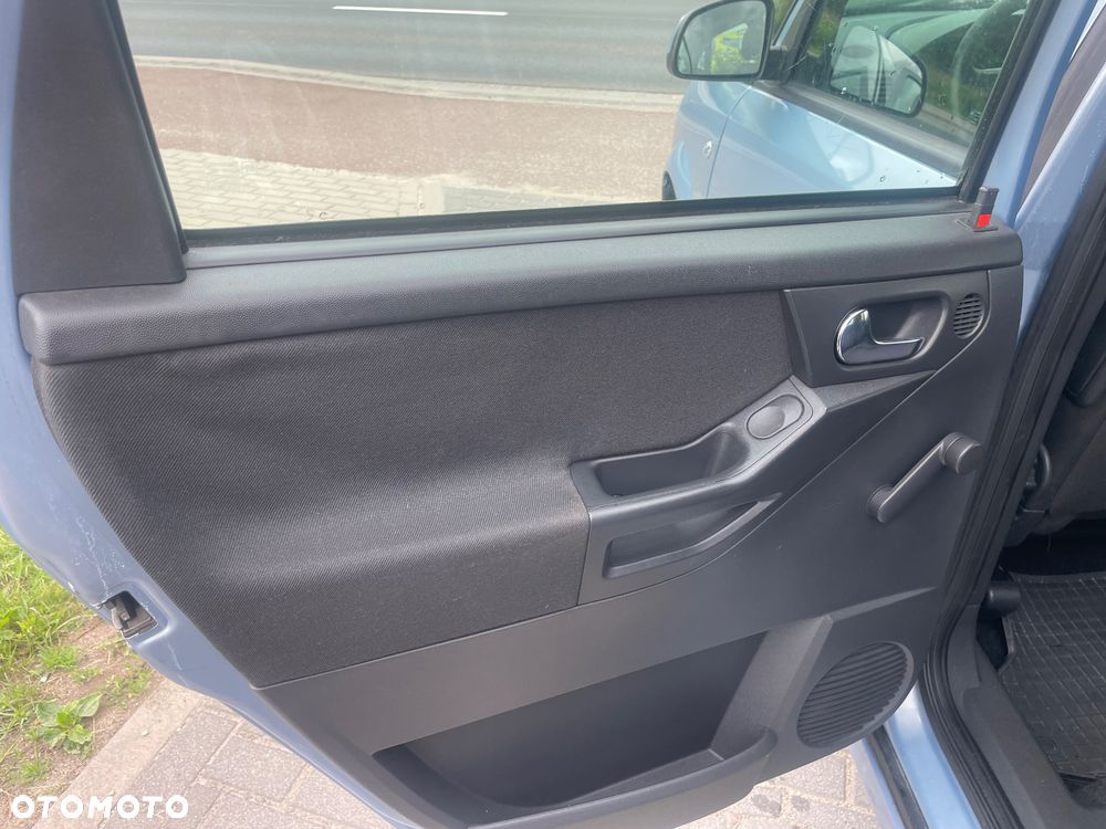 Opel Meriva - 12