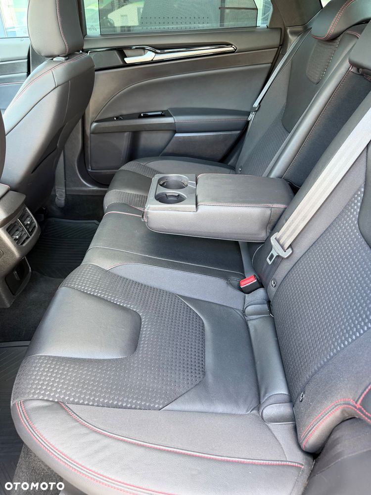 Ford Mondeo 2.0 EcoBlue ST-Line - 21
