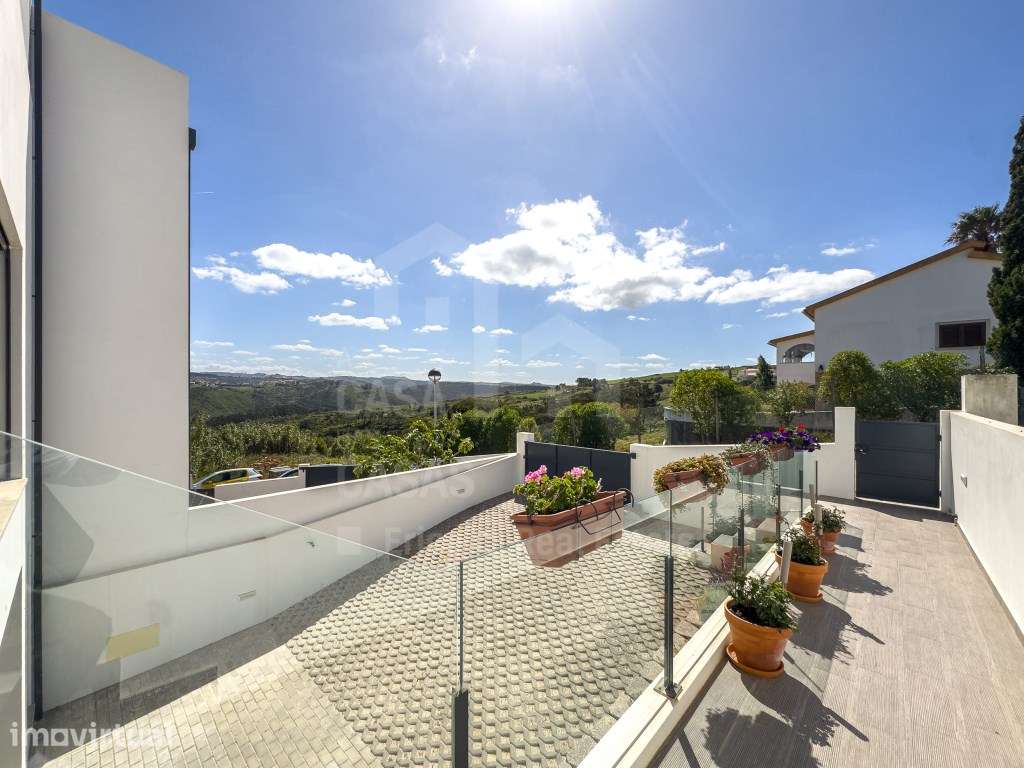 Vende Moradia T5 - Ericeira 5 Km, A Casa das Casas - Grande imagem: 5/48