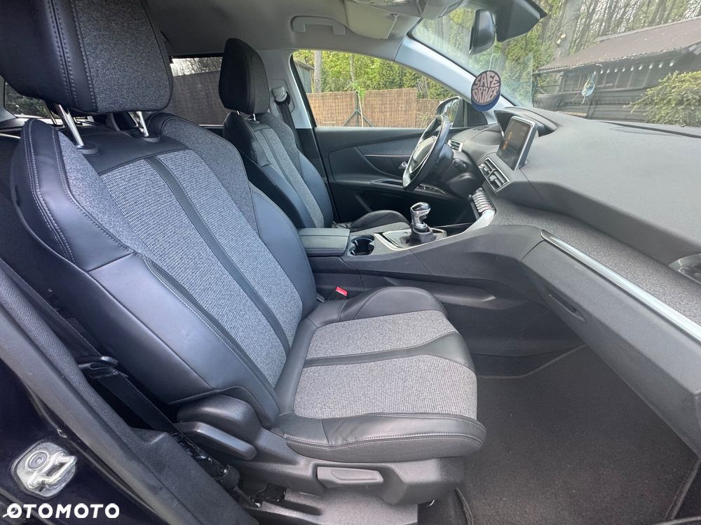Peugeot 5008 PureTech 130 Allure - 24