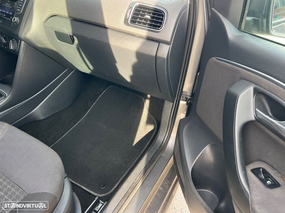 VW Polo 1.0 Lounge - 14