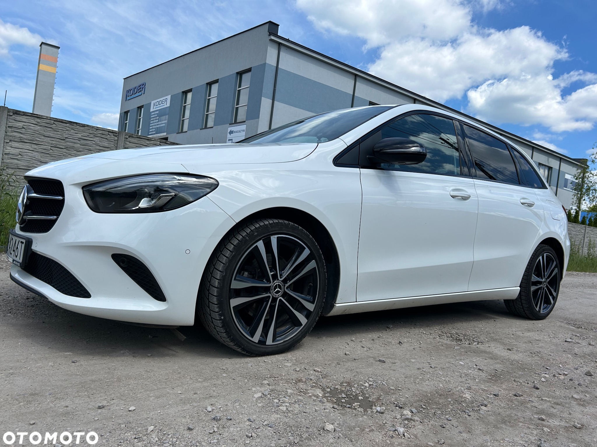 Mercedes-Benz Klasa B 200 d 8G-DCT - 2