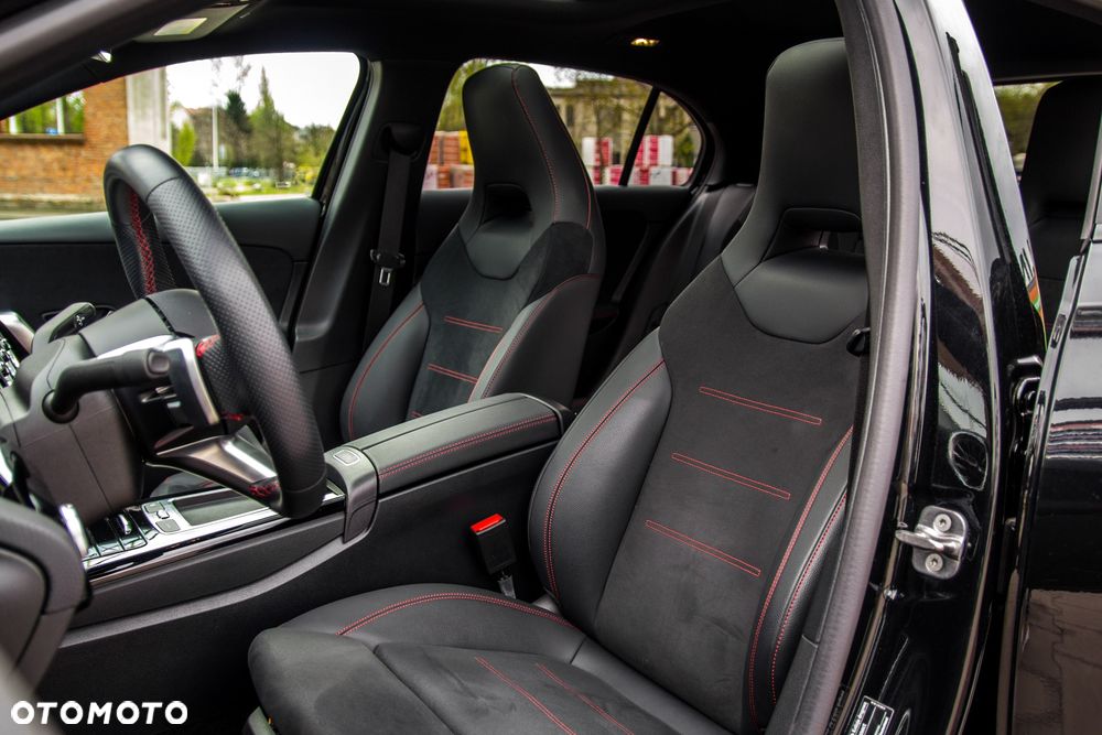 Mercedes-Benz Klasa A 220 4-Matic AMG Line 8G-DCT - 18