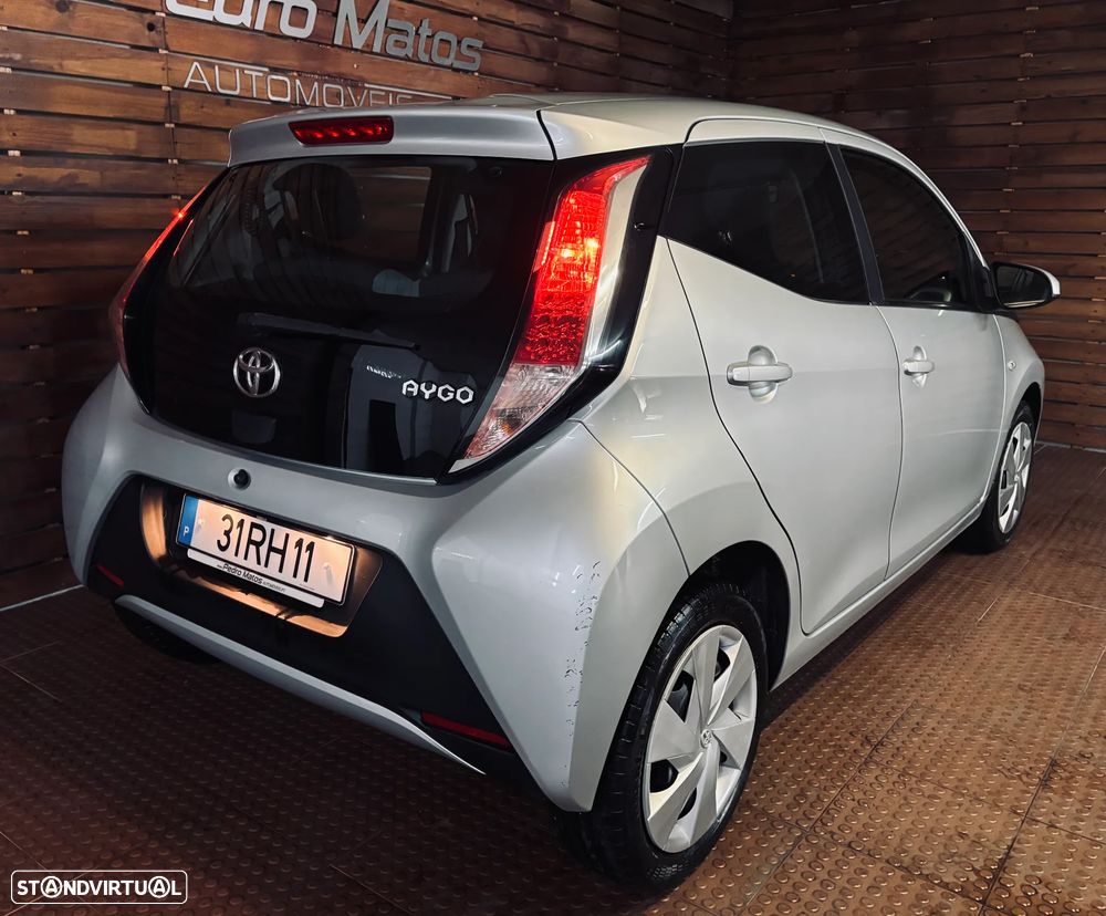 Toyota Aygo 1.0 X-Play - 2