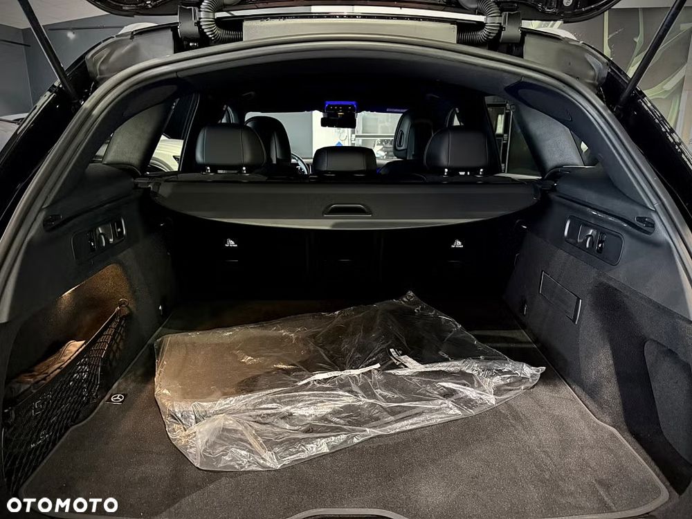 Mercedes-Benz GLC 220 d 4Matic 9G-TRONIC AMG Line Advanced - 17