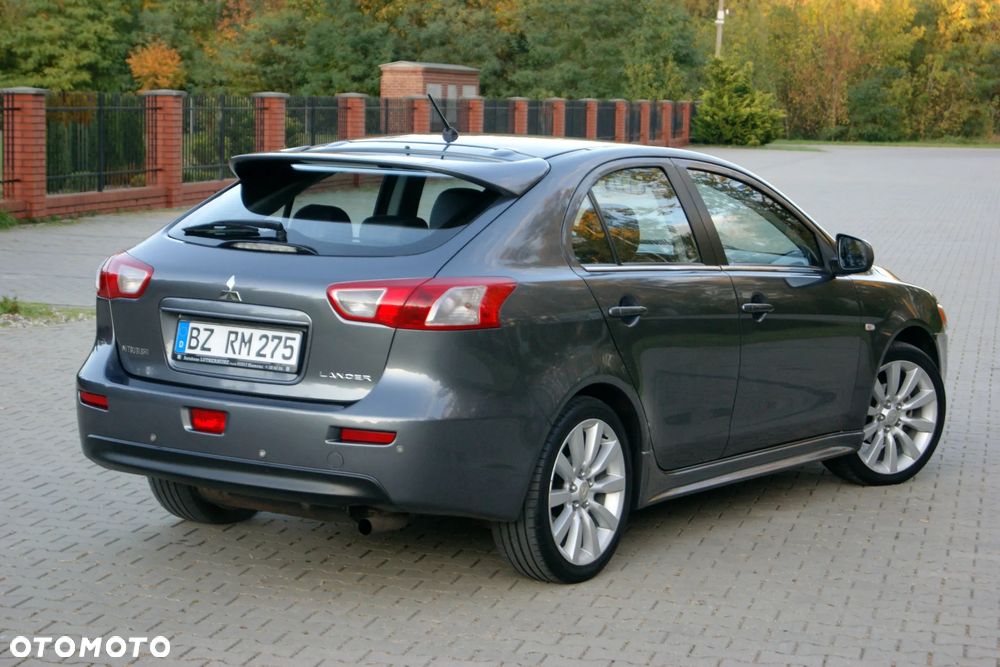 Mitsubishi Lancer 1.8 Intense - 13