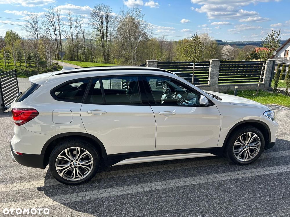 BMW X1 xDrive20d - 10