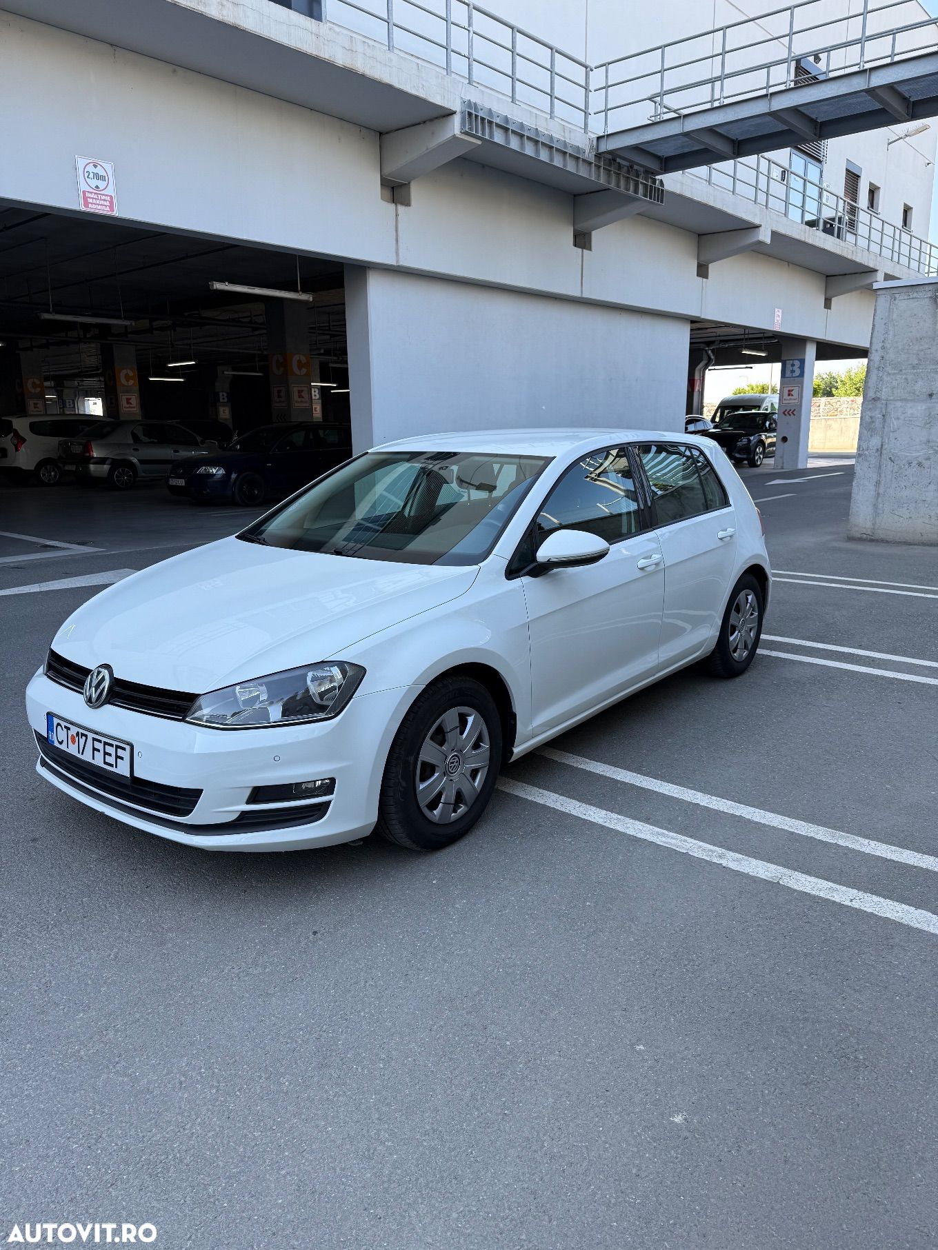Volkswagen Golf 1.6 TDI BMT Trendline - 1