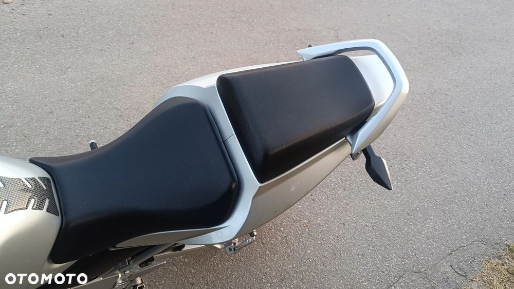 Suzuki SV - 19