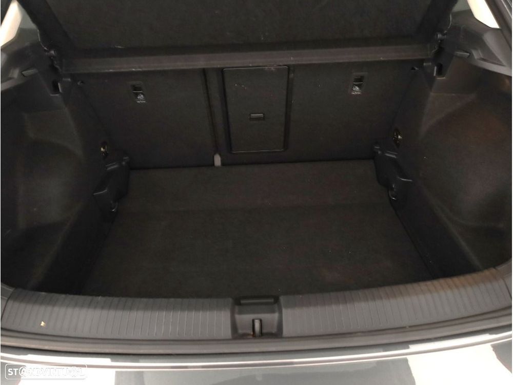 VW T-Roc 1.0 TSI Urban - 18