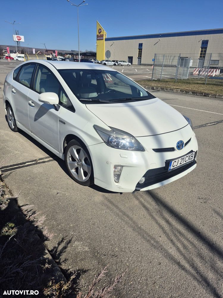 Toyota Prius - 5