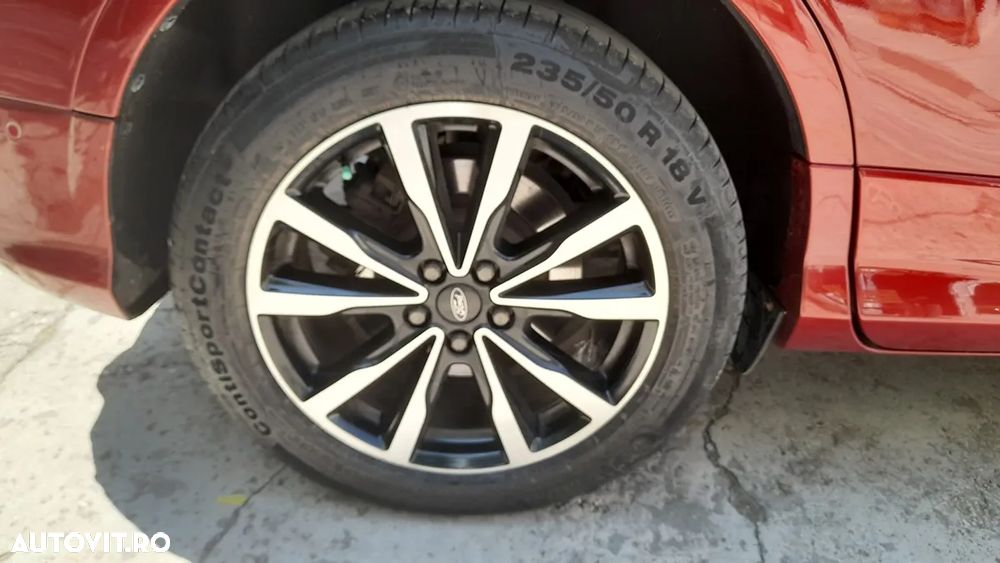 Ford Kuga 2.0 TDCi 4WD Powershift ST-Line - 8