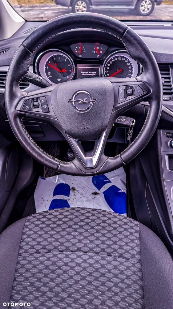 Opel Astra 1.2 T Edition S&S - 18