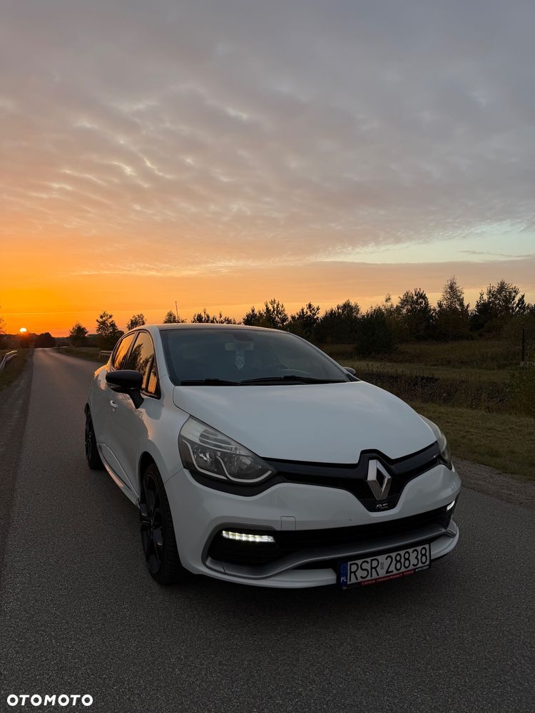 Renault Clio 2016 photo 2