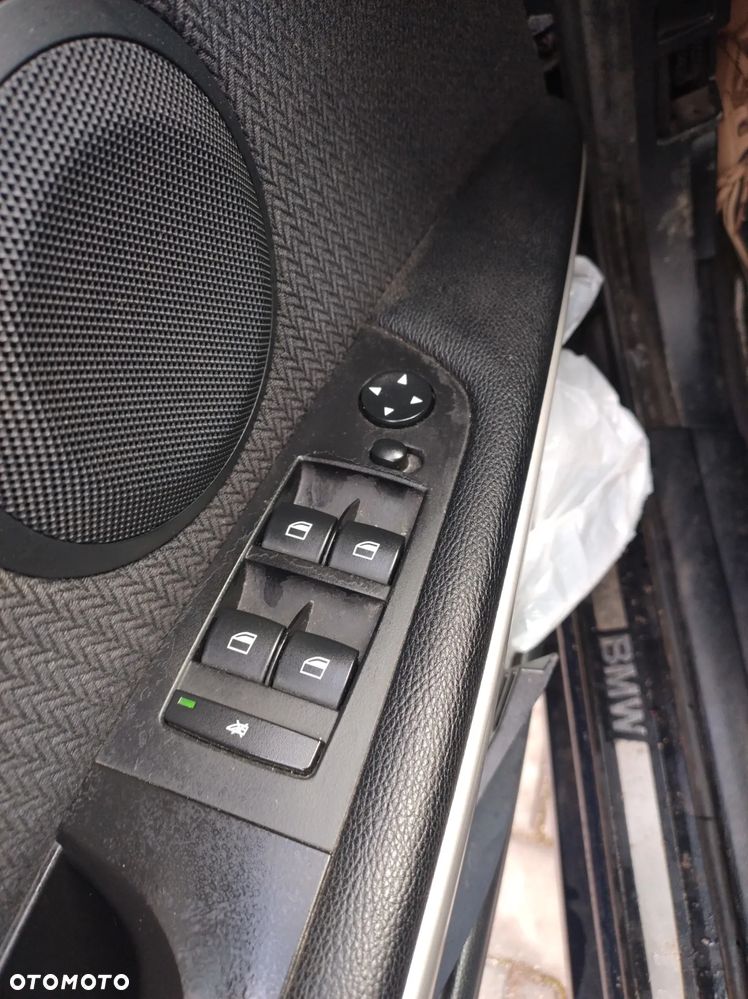 BMW Seria 3 318d - 11