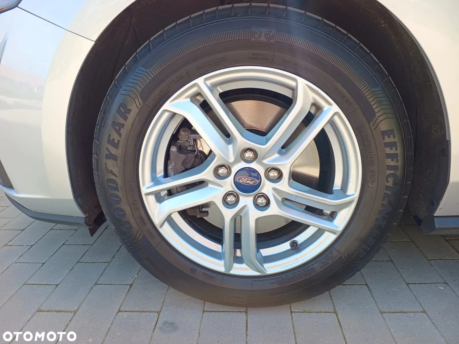 Ford Focus 1.0 EcoBoost Connected - 13