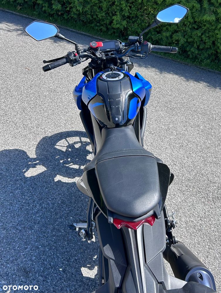 Suzuki GSX - 5