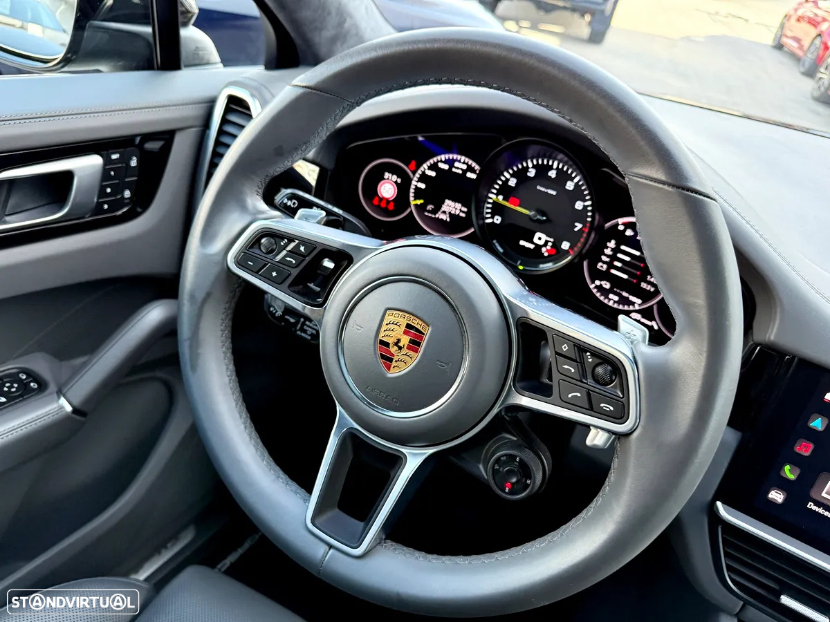 Porsche Cayenne Coupé E-Hybrid - 12
